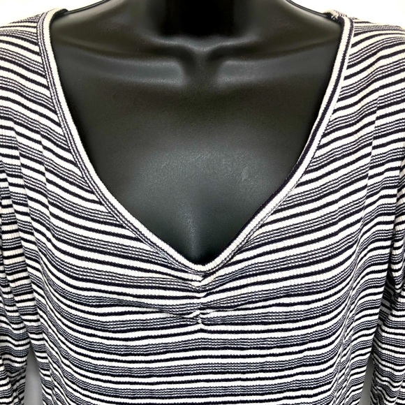 Wild Love Juniors top XL - Picture 3 of 8